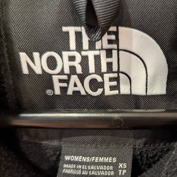 The North Face Retro Denali Jacket (Fleece, Black) - Picture 11 of 16